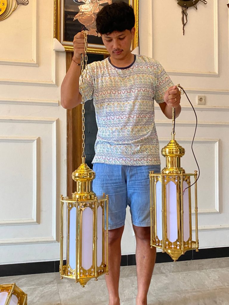 Kerajinan Kuningan Masjid SamArt